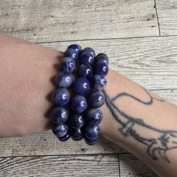 Evil Eye Sodalite Crystal Bracelet - Picture 3 of 4